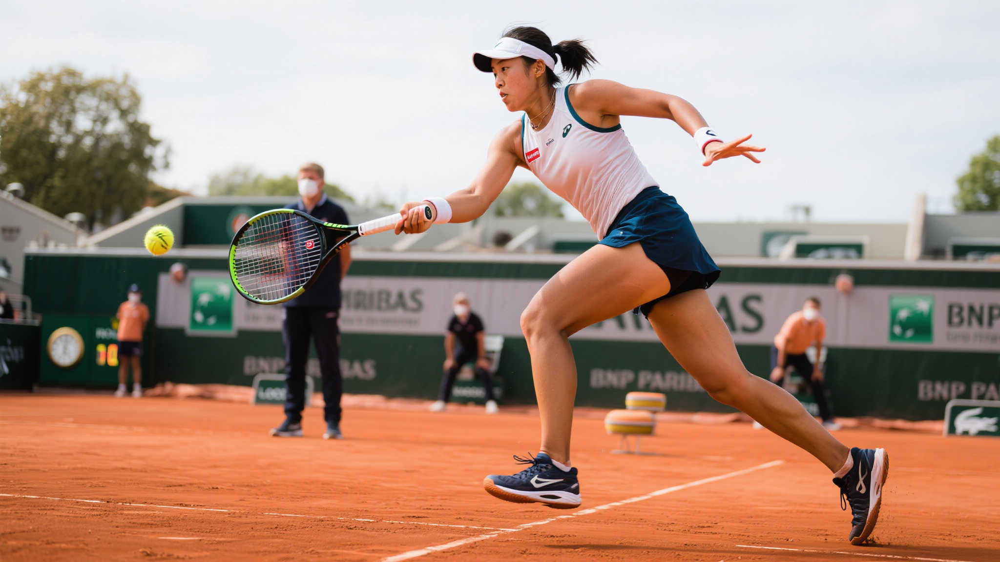 郑钦文巴黎全力备战法网,延续罗马赛佳绩 郑钦文巴黎全力备战法网,延续罗马赛佳绩