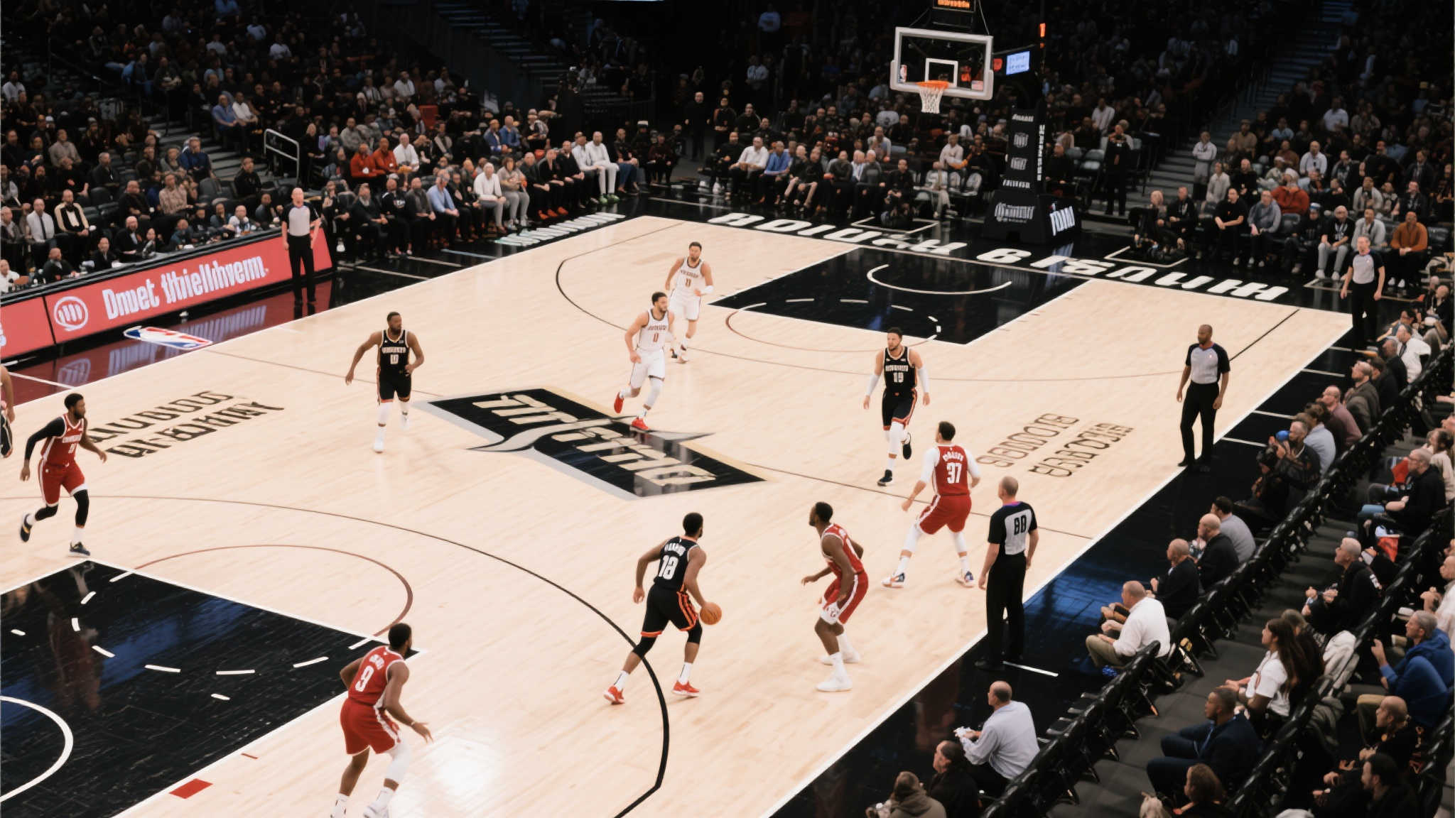 亚历山大突破防线上篮得手，斩获21分9助攻